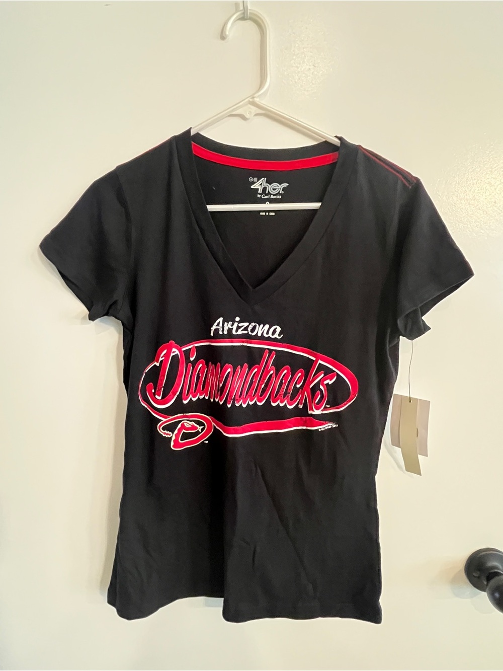 NWT Women’s Small Carl Banks G-III 4 Her Arizona Diamondbacks tee shirt